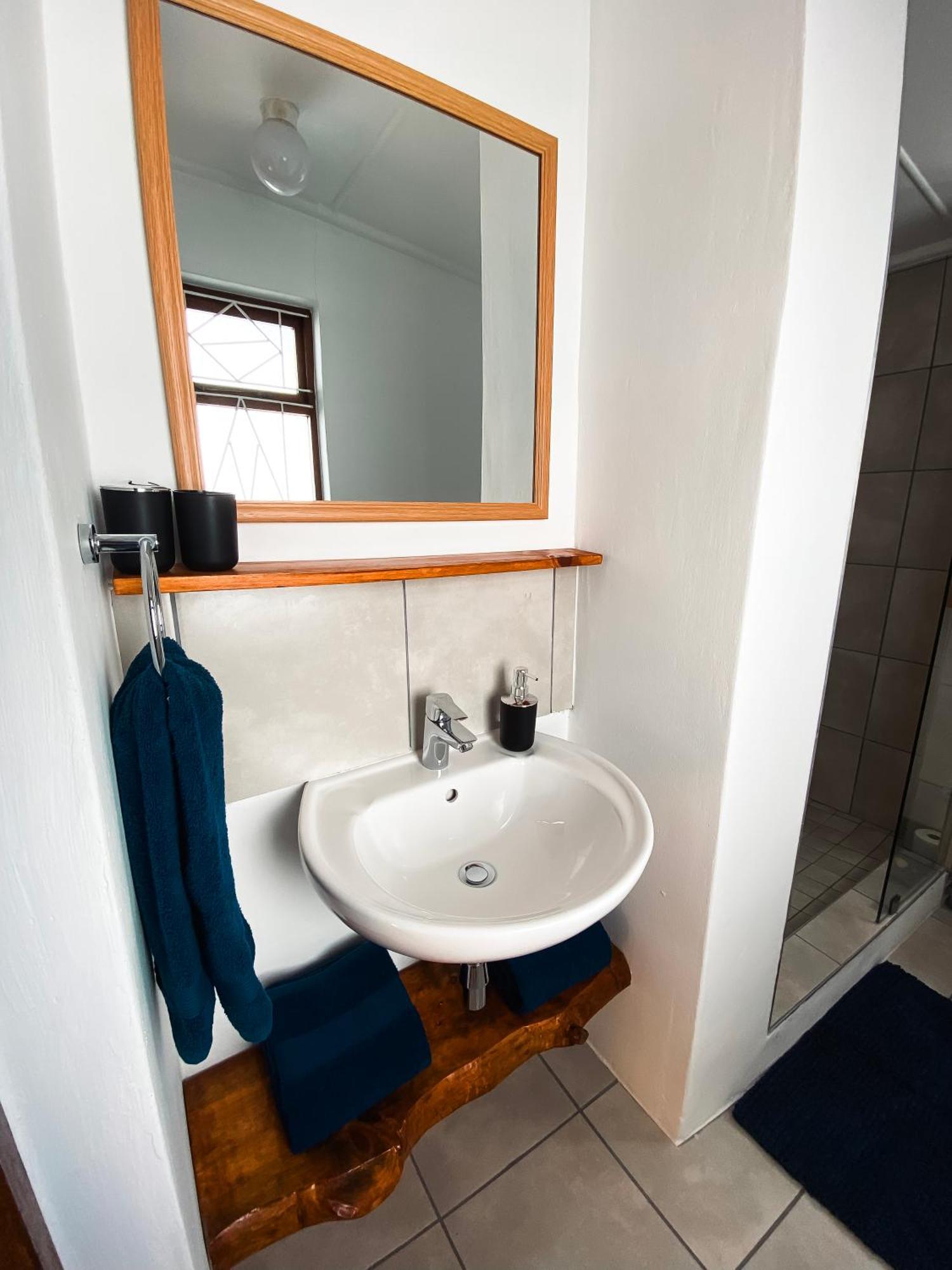 Apartment The Salty Surf Shack Cape Town
